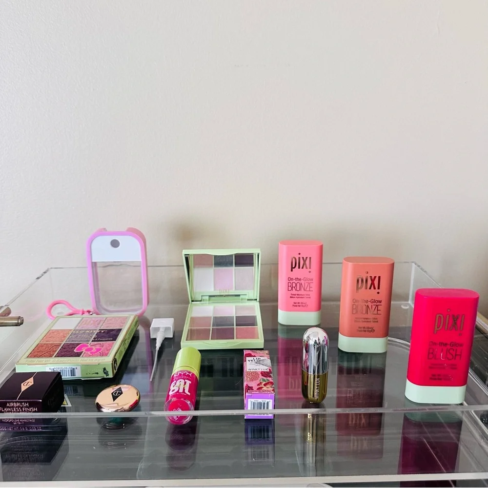 Pixi Beauty Make up bundle - Picture 9 of 10